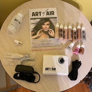 NWT Art of Air Airbrush Makeup kit